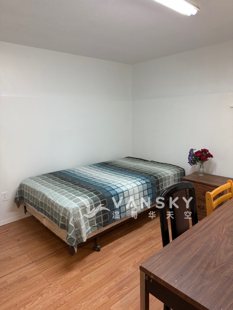 251021110016_home photo 7.jpg